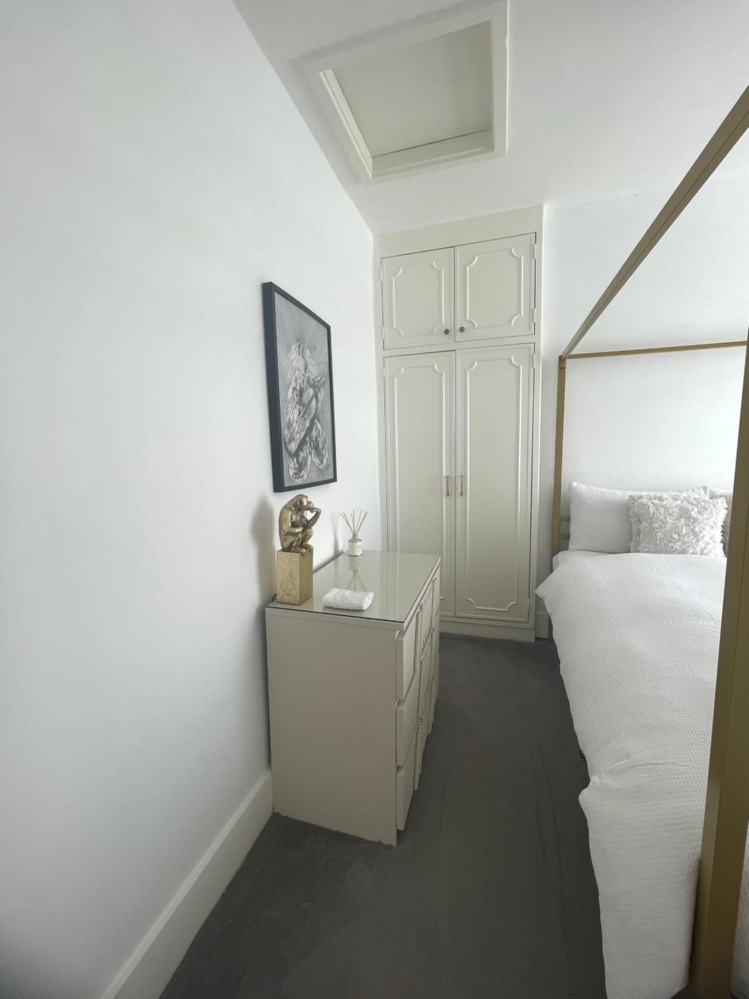 Queen Bedroom In Maida Vale 런던 외부 사진