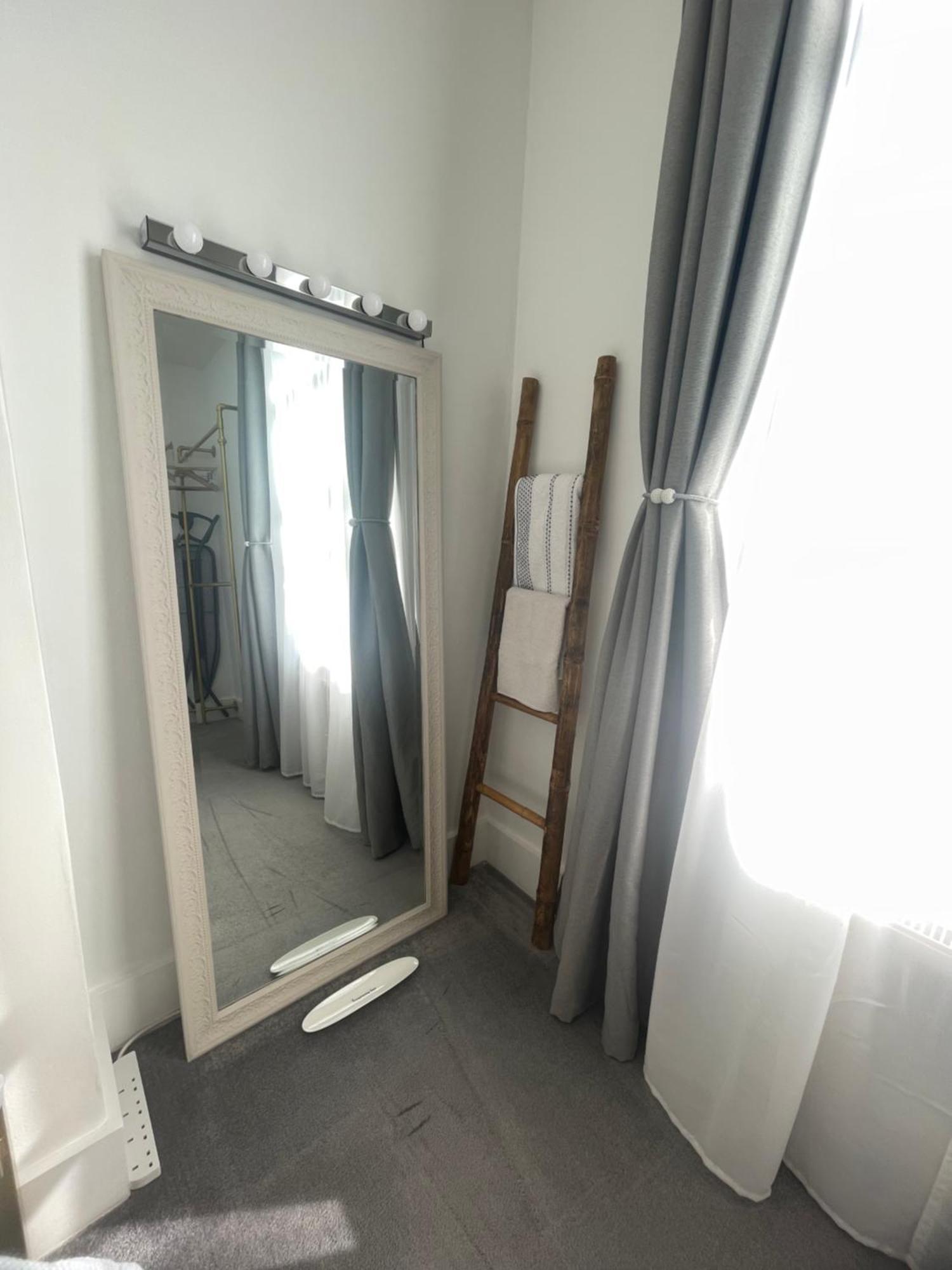 Queen Bedroom In Maida Vale 런던 외부 사진