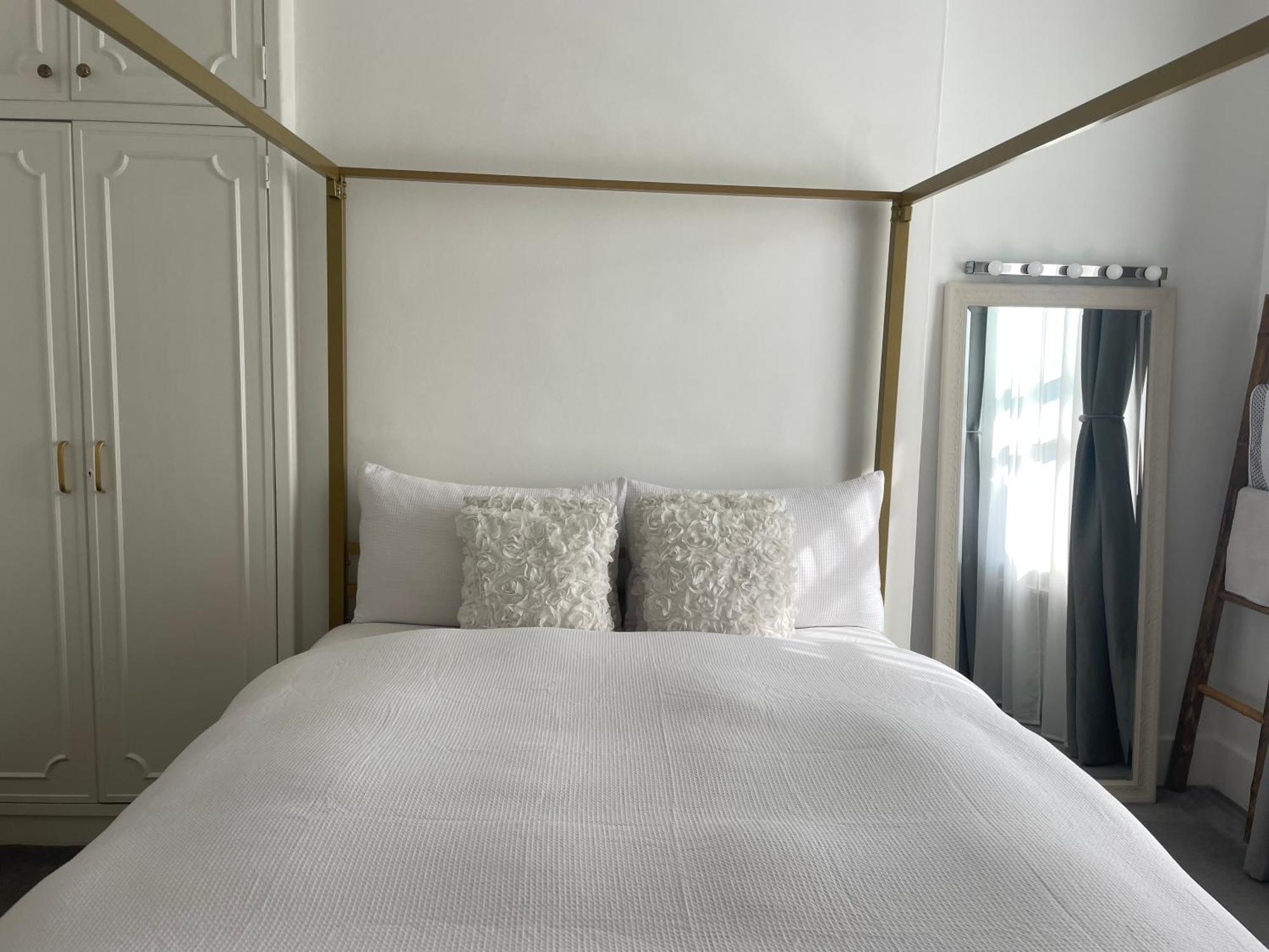 Queen Bedroom In Maida Vale 런던 외부 사진